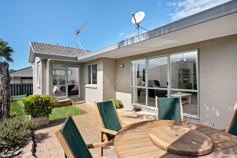 2/80 Clydesdale Avenue, Somerville, Manukau - Carousel 2