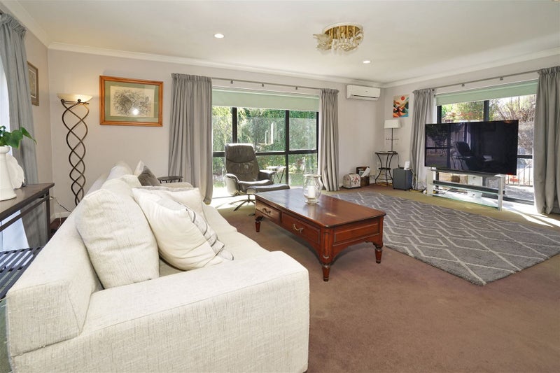 47 Wiltshire Drive, Huntington, Hamilton - Carousel 2