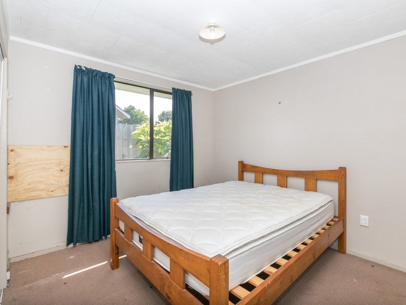 47B Paul Crescent, Fairfield, Hamilton - Carousel 2