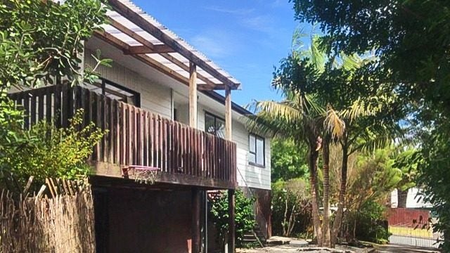 6 Santiago Crescent, Unsworth Heights, Auckland - Carousel 2
