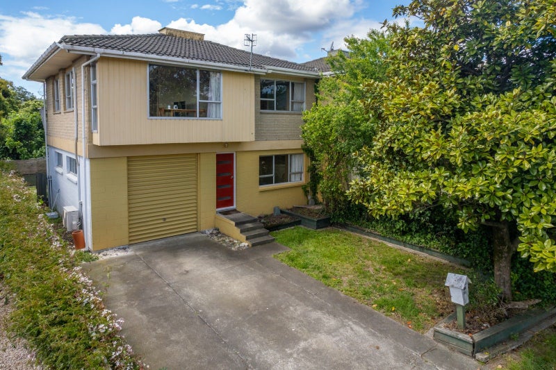 1/8 Rosebank Terrace, Stoke, Nelson - Carousel 1