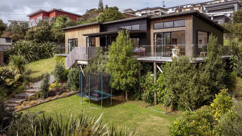 1 Aroaro Lane, Raglan, Raglan - Carousel 1