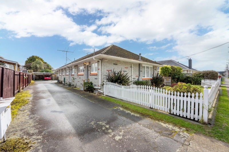 1/3 Lane Street, Wallaceville, Upper Hutt - Carousel 1