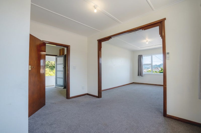2/72B Ira Street, Miramar, Wellington - Carousel 1