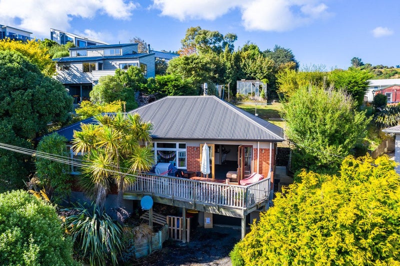 10 Castlewood Road, Company Bay, Dunedin - Carousel 1