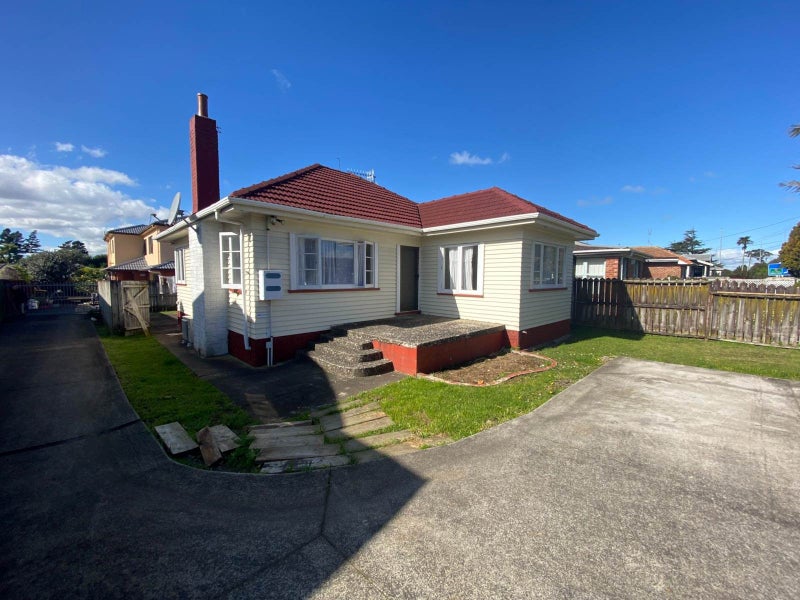 149 Coronation Road, Mangere Bridge, Auckland - Carousel 1