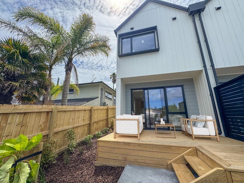 30A Flaxdale Street, Birkdale, Auckland - Carousel 1