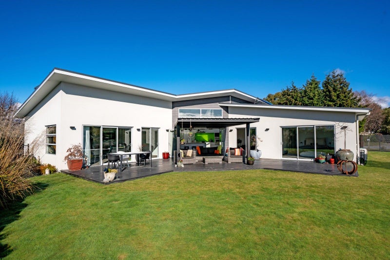 7 Wexford Street, Albert Town, Wanaka - Carousel 21