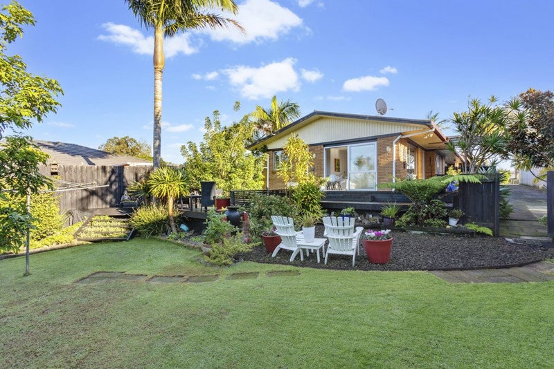 2/102 Seymour Road, Sunnyvale, Auckland - Carousel 1