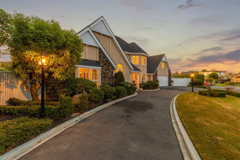 31 Oregon Place, Burwood, Christchurch - Carousel 24