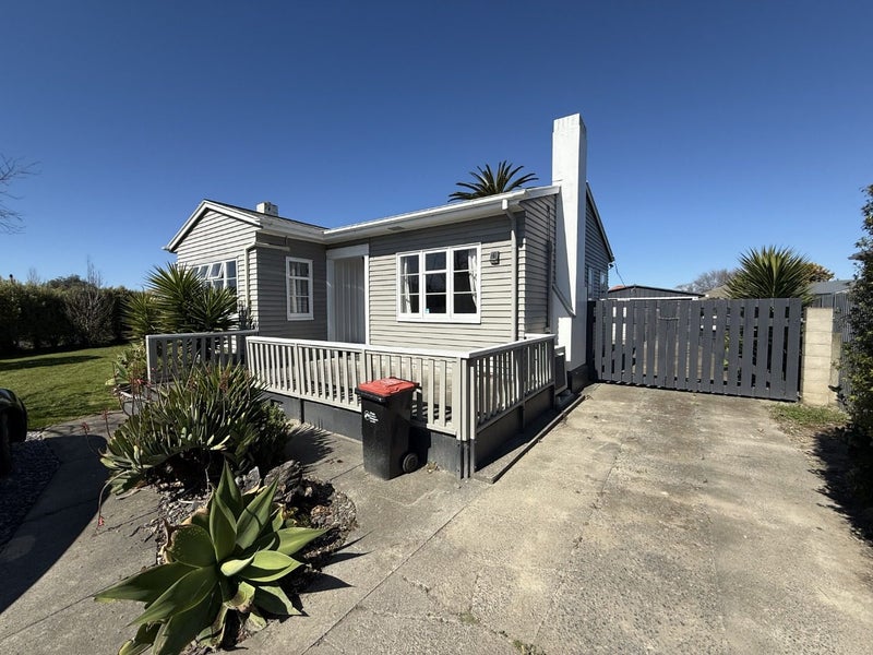2 Lowry Terrace, Marewa, Napier - Carousel 1