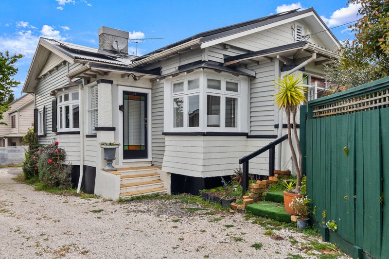 16 Euston Road, Sandringham, Auckland - Carousel 2