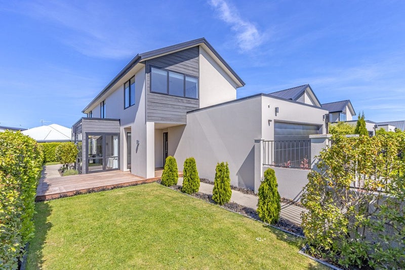 22 Bronco Drive, Aidanfield, Christchurch - Carousel 1