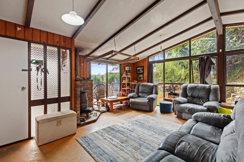 14 Nicolas Place, Judea, Tauranga - Carousel 1