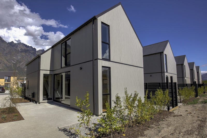 45 Casterway Crescent, Jacks Point, Queenstown - Carousel 1