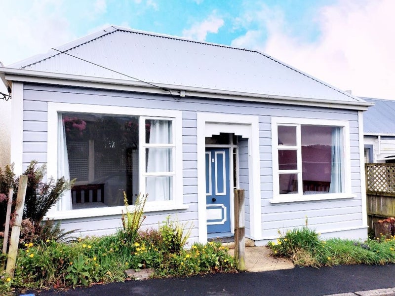 33 Brownville Crescent, Maori Hill, Dunedin - Carousel 1