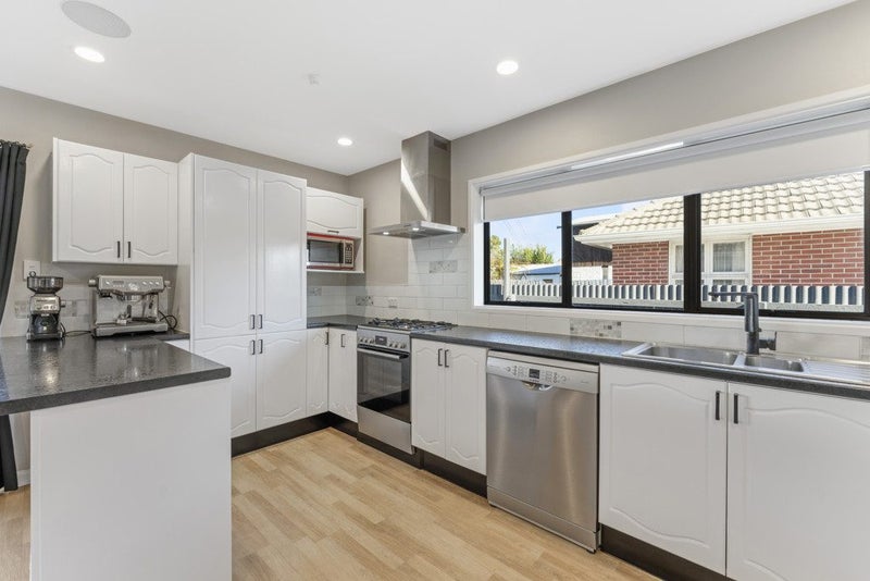 21 Stackhouse Avenue, Bishopdale, Christchurch - Carousel 2