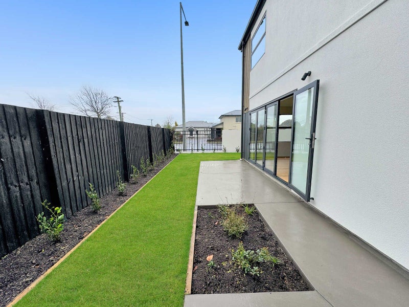 1/117 Hills Road, Edgeware, Christchurch - Carousel 20