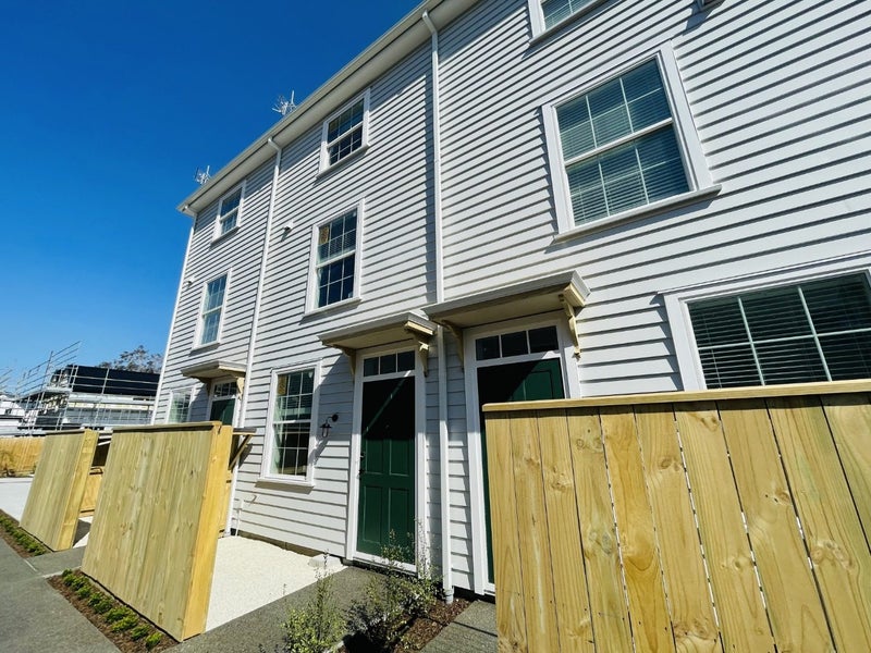2/9 Bunyan Street, Waltham, Christchurch - Carousel 1
