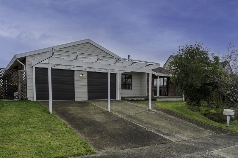 12 Ngaio Place, Pukete, Hamilton - Carousel 2