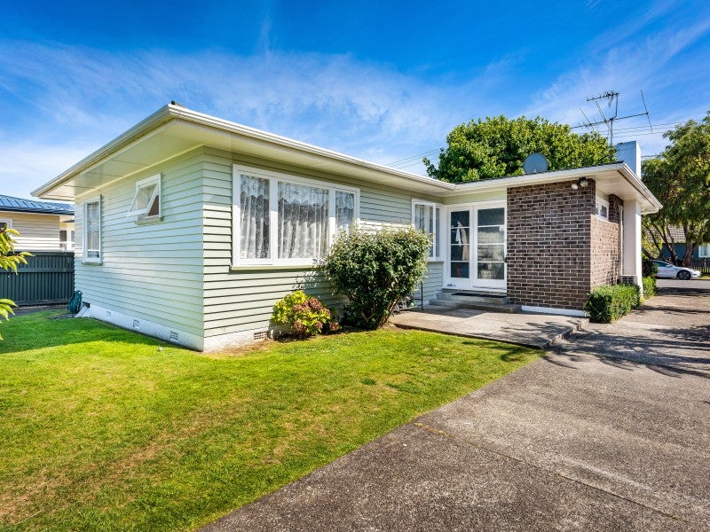 200 Taita Drive, Avalon, Lower Hutt - Carousel 1