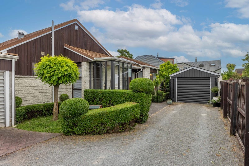 2/4 Heaphy Place, Casebrook, Christchurch - Carousel 2