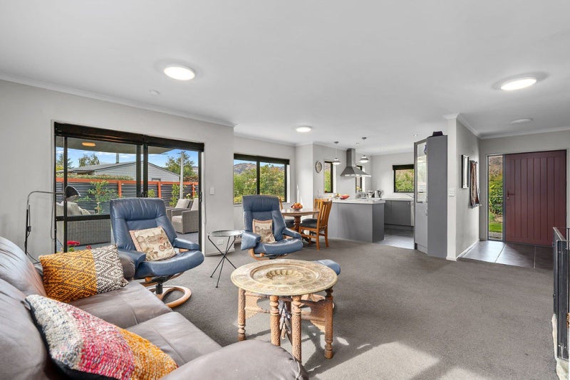 13 Missy Crescent, Mount Pisa, Cromwell - Carousel 2