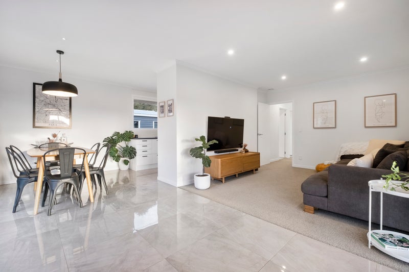 10 Gilshennan Valley, Red Beach, Red Beach - Carousel 2