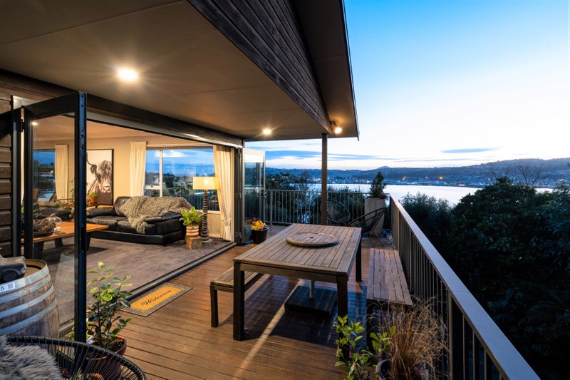 16 Shandon Road, Vauxhall, Dunedin - Carousel 1