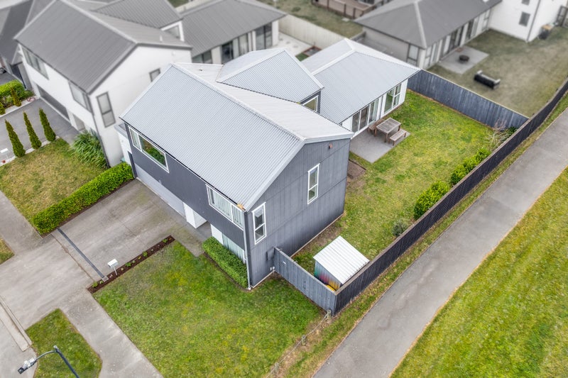 11 George West Square, Wigram, Christchurch - Carousel 19