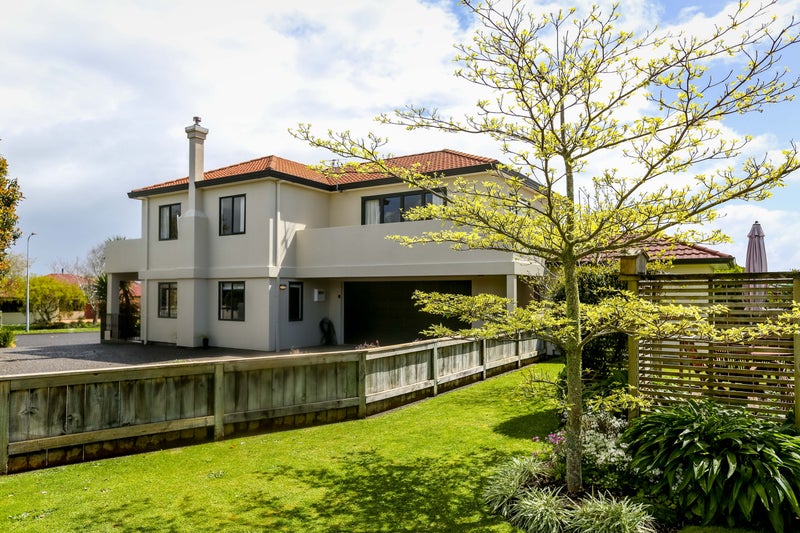 13 Shelter Grove, Frankleigh Park, New Plymouth - Carousel 2