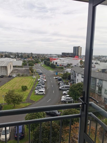 5D/10 Crown Lynn Place, New Lynn, Auckland - Carousel 14