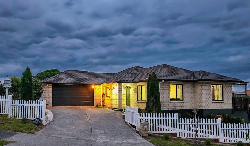 8 Westglen Place, Ranui, Auckland - Carousel 2