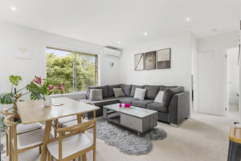 4/45 Willcott Street, Mount Albert, Auckland - Carousel 2