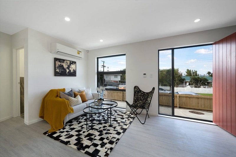 1/13 Sarona Avenue, Glen Eden, Auckland - Carousel 2