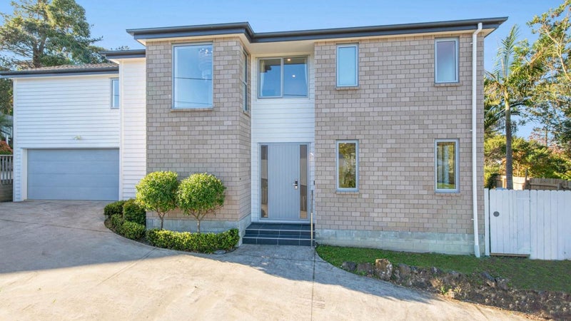 40A Hogans Road, Glenfield, Auckland - Carousel 1