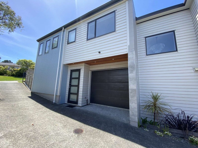 7A Kerria Place, Sunnynook, Auckland - Carousel 1