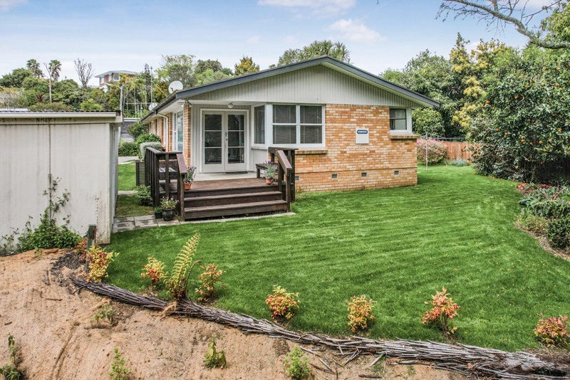 69B Casey Avenue, Fairfield, Hamilton - Carousel 2