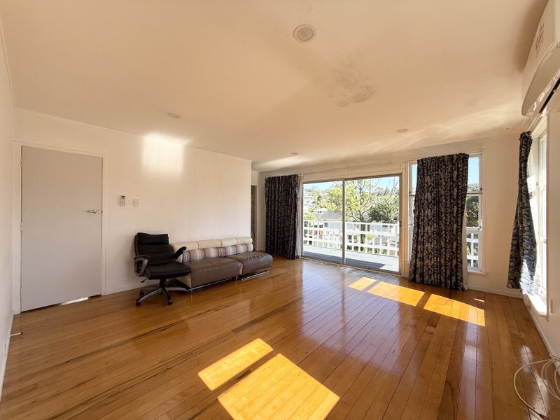 33 Ellice Road, Totara Vale, Auckland - Carousel 2