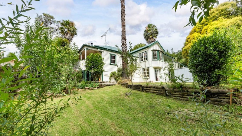 85A Woodglen Road, Glen Eden, Auckland - Carousel 1