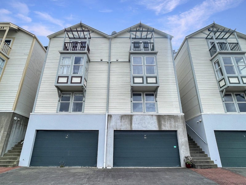 153E Grant Road, Thorndon, Wellington - Carousel 15