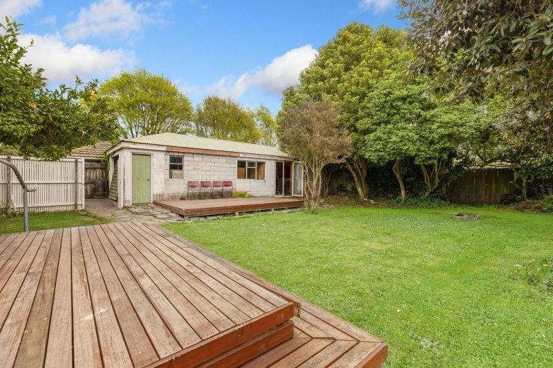 42 Attlee Crescent, Bryndwr, Christchurch - Carousel 14