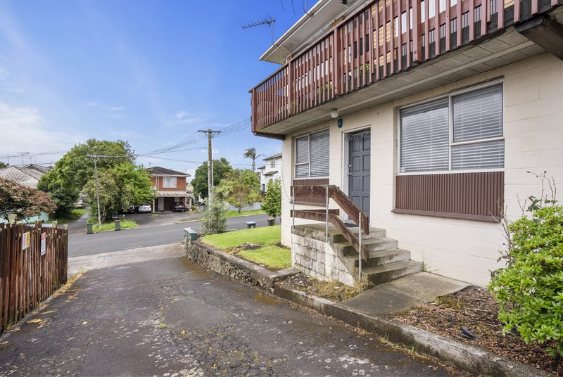 7/2 Kingsway Avenue, Sandringham, Auckland - Carousel 2