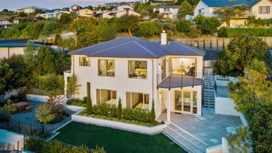 4 Yelverton Place, Huntsbury, Christchurch - Carousel 1