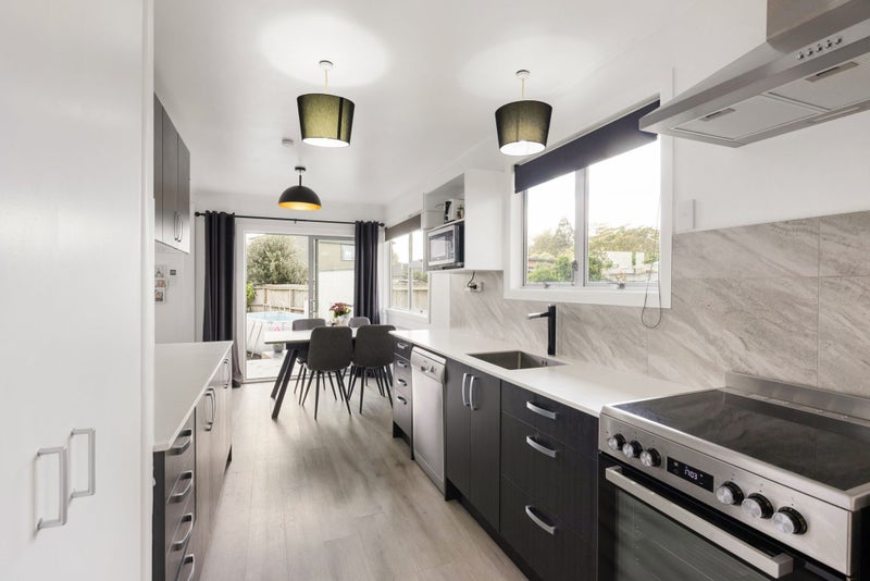 41 Tongariro Street, Chartwell, Hamilton - Carousel 1