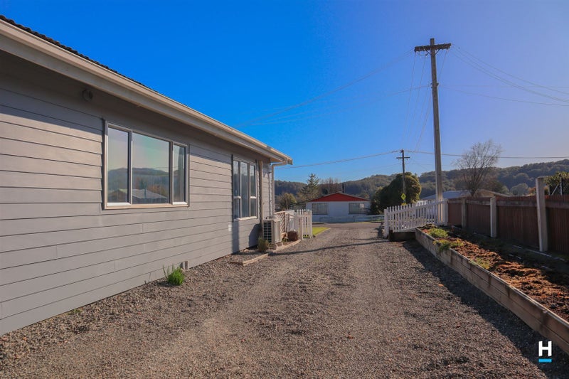 2 Mawhera Street, Dobson, Greymouth - Carousel 2