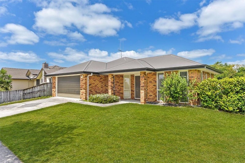 55 Barrington Drive, Huntington, Hamilton - Carousel 2
