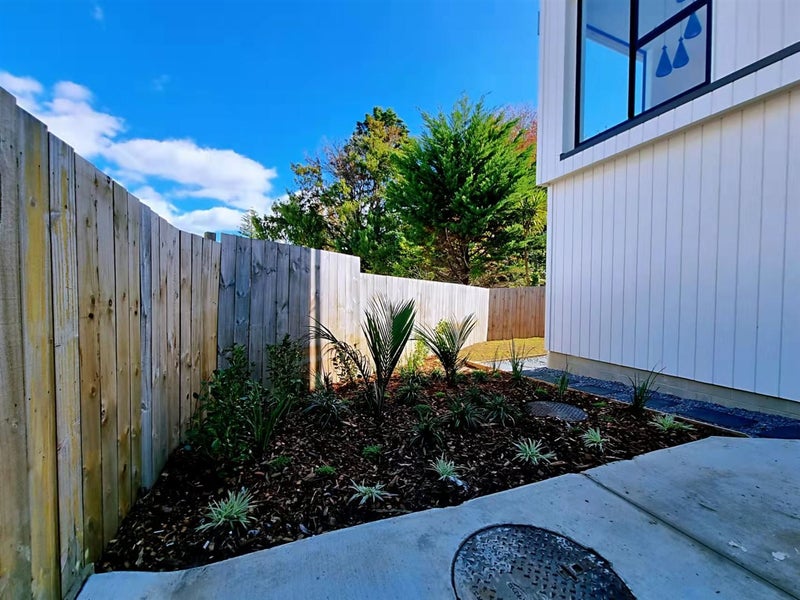 6/278 East Coast Road, Forrest Hill, Auckland - Carousel 2