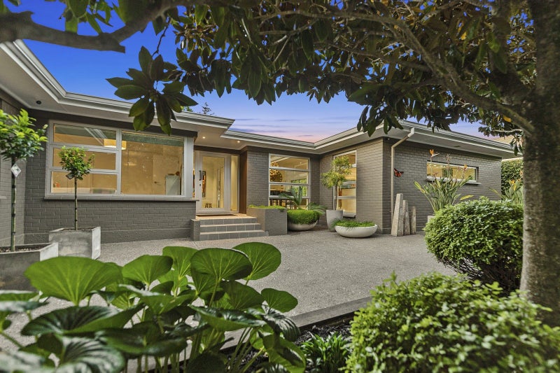 4 Kelly Place, Chartwell, Hamilton - Carousel 2