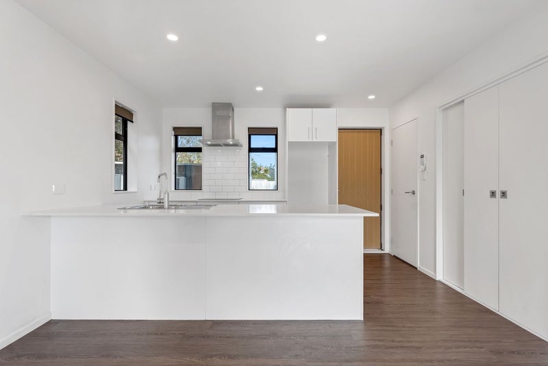 4C Wattle Road, Sunnyvale, Auckland - Carousel 1